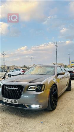 کرایسلەر 300